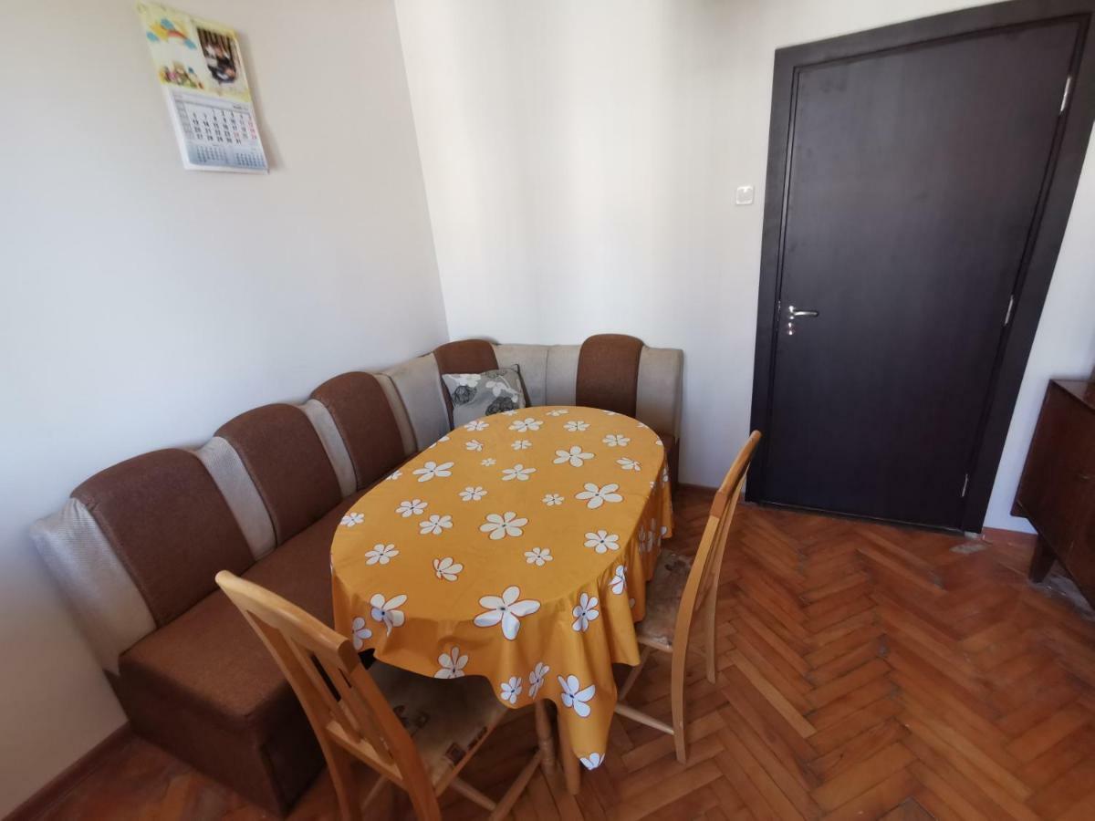 Mountain view apartment Vratsa Extérieur photo
