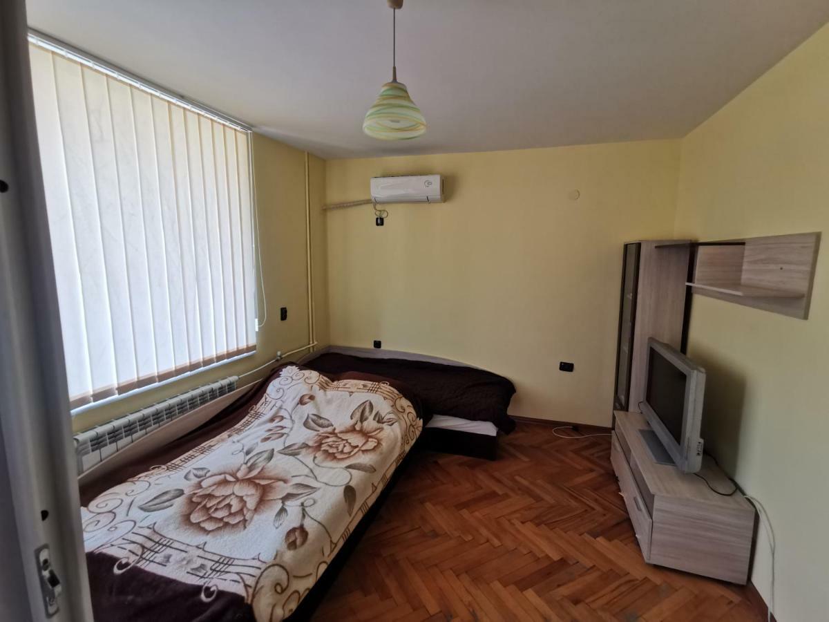 Mountain view apartment Vratsa Extérieur photo